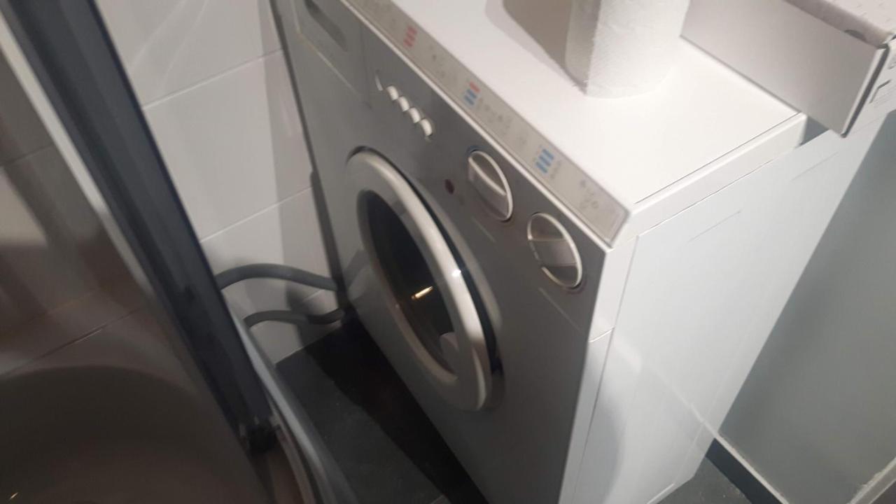 Motylek 2 Apartment Lodź Bagian luar foto